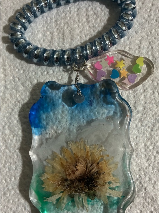 Handmade Accessories - Blue-Green Resin Flower Keychain Bracelet Charm